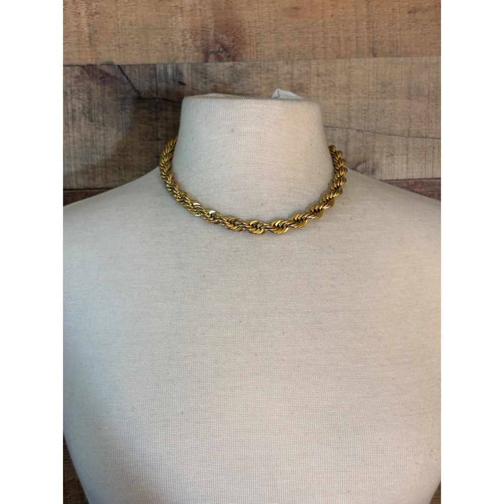 Napier Vintage Gold Tone Thick Twisted Rope Chain Necklace Fold Over Clasp 17in